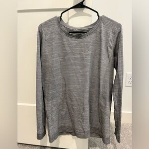 lululemon athletica Gray Long Sleeve Tee